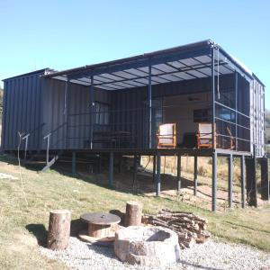 Budova, kde se chata nachází