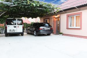 Fotografia z galérie ubytovania Holiday home Orange with heated pool and parking v destinácii Zadar