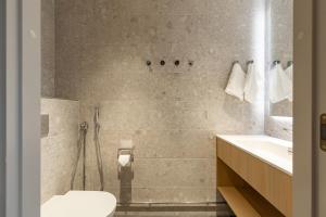 Koupelna v ubytování Break Sokos Hotel Himos + 4 fotografie