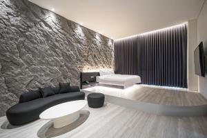 Imagen de la galería de 대구 동성로 호텔 에이유, en Hyomoktong-Ilgu