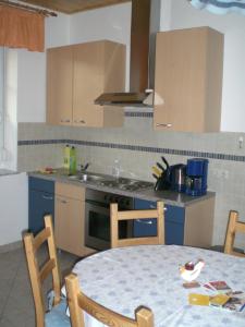 Küche/Küchenzeile in der Unterkunft Apartment Karin