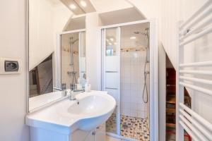 Koupelna v ubytování Gîte de la Nieultière + 19 fotografií