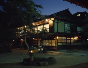 Imagen de la galería de Iwaso, en Miyajima