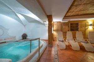 Bazén v ubytování Hotel Meida nebo v jeho okolí