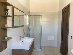 Koupelna v ubytování Villa Elia - Tenuta Le Scerze - Salento Homes