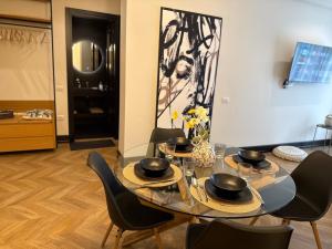 Φωτογραφία από το άλμπουμ του Positive Vibe Luxury Apartment with gated parking σε Vlorë