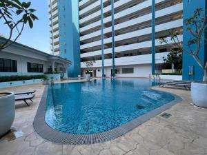 Gallery image of Mutiara Melaka Beach Resort in Melaka +1 photo