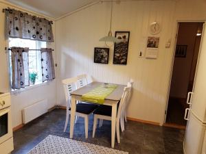 Fotografie z fotogalerie ubytování Charming house in scenic surroundings v destinaci Tromsø