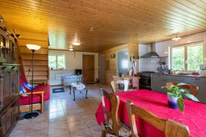 Posezení v ubytování Gite Le Pitai Perigord Noir