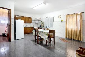 Gallery image of Casa das Hortênsias in Raminho +25 photos