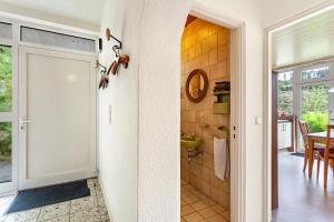 Koupelna v ubytování Am Ginsterkopf + 20 fotografií