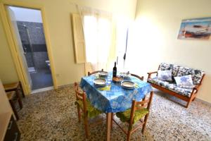 Imagen de la galería de Ll84 Casa vacanze per 4 pax Luce, en Roca Vecchia 21 fotos más