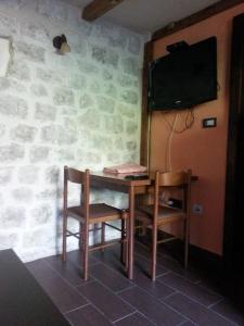 Fotografie z fotogalerie ubytování Apartments Lanmari v destinaci Risan