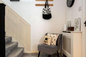 Un lugar para sentarse en Cosy home in the heart of Whitefield