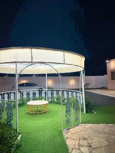 Κήπος έξω από το غرف البيرحاء