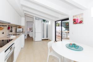 Gallery image of Precioso Atico Sa Perdiu in Cala Santandria