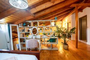 Postel nebo postele na pokoji v ubytování Villa Victoria by CorfuEscapes