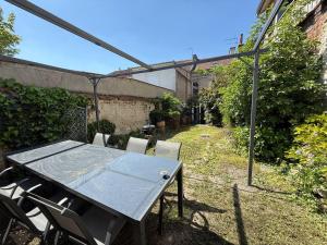 Zahrada ubytování Montréal, Maison pétillante et accueillante