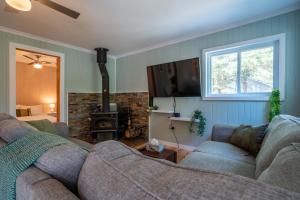 Posezení v ubytování Pool table - Le chalet au bord du lac