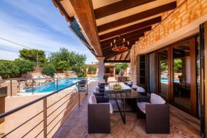 Piscina en o cerca de Villa Del Salto Uceda