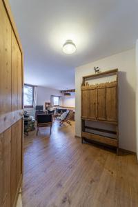 Η κουζίνα ή μικρή κουζίνα στο Chesa Piz Padella 1st Floor - Celerina +10 φωτογραφίες