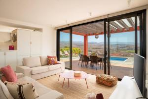 Bazén v ubytování Las Terrazas Villa 3 nebo v jeho okolí