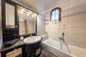 Koupelna v ubytování House Theodora holidays Greece + 26 fotografií