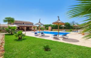 Bazén v ubytování Son Dalabau nebo v jeho okolí