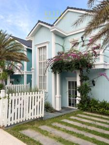 Κήπος έξω από το Villa Phan thiết Novaworld