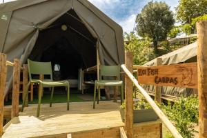 Imagen de la galería de Safari Glamping Portugal Whale, en Ventosa