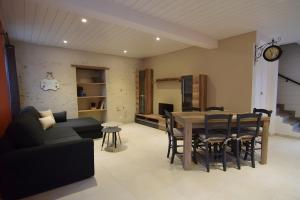 Χώρος καθιστικού στο L'Échappée Belle - Gite Châteaux