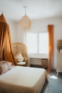 Postel nebo postele na pokoji v ubytování Domaine Montserrat + 37 fotografií