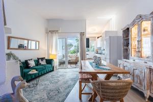 Dapur atau dapur kecil di Beautiful frontline apartment