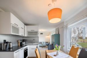 Kuchyň nebo kuchyňský kout v ubytování Villa Reinhilde