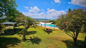 Πισίνα στο ή κοντά στο Montepozzalino