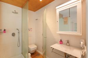 Bilik mandi di Villa Estanco 14 +37 gambar