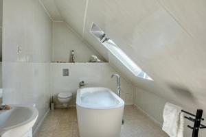 Ένα μπάνιο στο Harmonie +24 φωτογραφίες