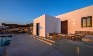 Bazén v ubytování Aetheria nebo v jeho okolí