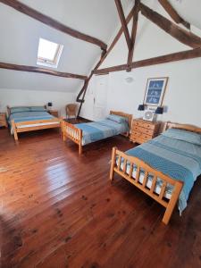 Photo de la galerie de l'établissement Les Grands Gîtes de Janaillat, à Janaillat 6 autres photos