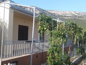 Patio o area all'aperto di Tor Holiday House