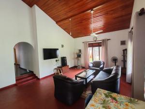 Μια τηλεόραση ή/και κέντρο ψυχαγωγίας στο Villa Sisil Paya