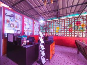 Nature Villa Kochiにあるテレビまたはエンターテインメントセンター