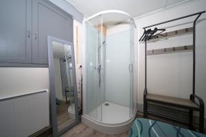 Koupelna v ubytování Le Gîte des 3000 avec Spa