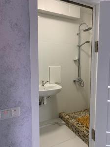 Ένα μπάνιο στο Апартаменти