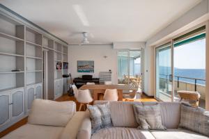 Φωτογραφία από το άλμπουμ του Sea Side Home Sanremo vista mare σε Ospedaletti +18 φωτογραφίες