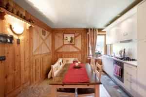 Kuchyň nebo kuchyňský kout v ubytování Maison Grange 1