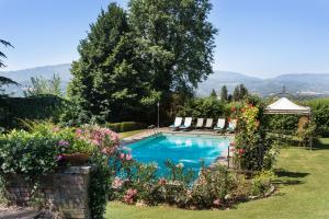 Bazén v ubytování Agriresort & Spa Fattoria I Ricci nebo v jeho okolí