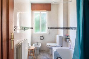 Koupelna v ubytování O Axouxere + 25 fotografií