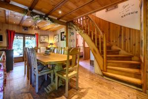 Fotografie z fotogalerie ubytování Chalet Bruyères v destinaci Saint-Maurice-sur-Moselle + 21 fotografií