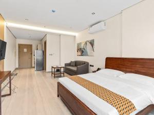 لباسا لشقق المخدومةにあるベッド